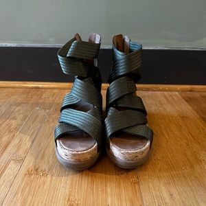 Sorel Sport Strap Wedge Sandals - olive green, 3” heel height